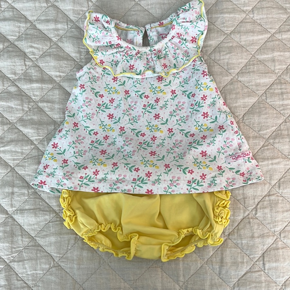 Ruffle Butts Outfit